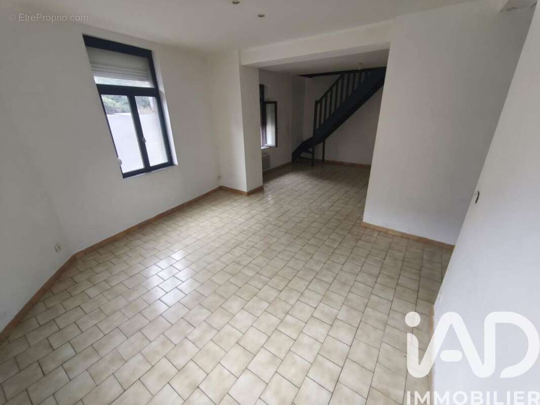 Photo 3 - Maison à CONDE-SUR-L'ESCAUT