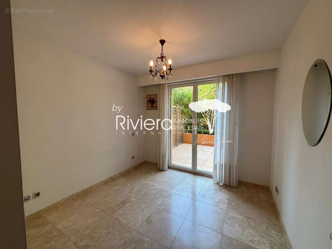 Grand appartement en vente à Cavalaire-Sur-Mer - photo 3