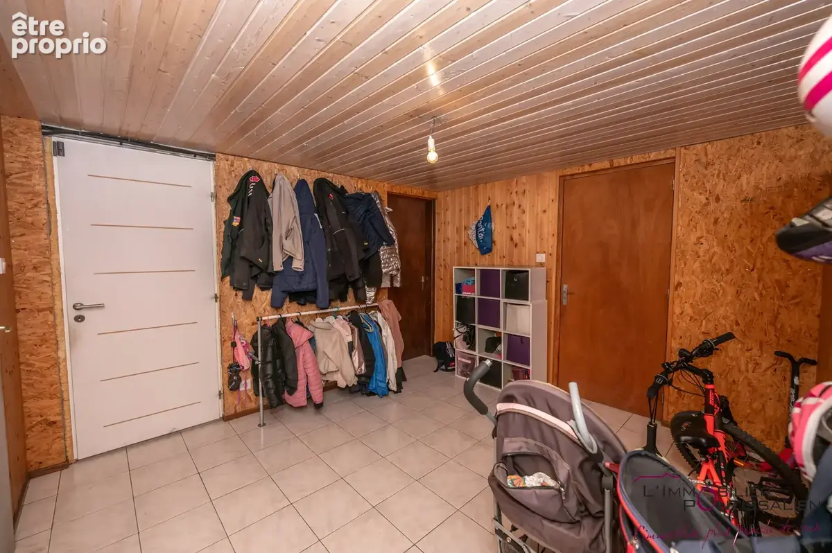 Maison - vuillecin - 200m2 - 6 chambres - photo 18