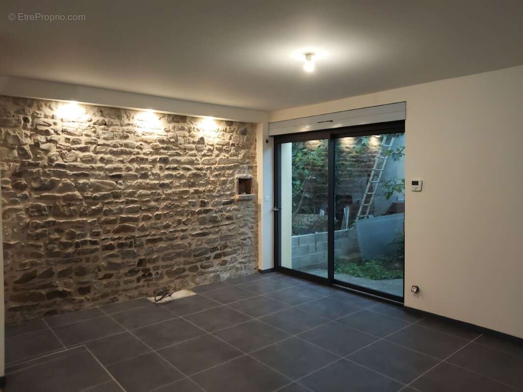 Maison à PONT-DU-CHATEAU