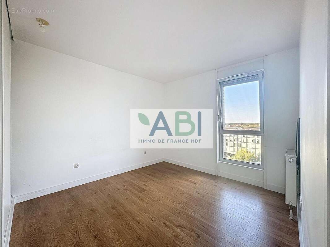   - Appartement à LILLE