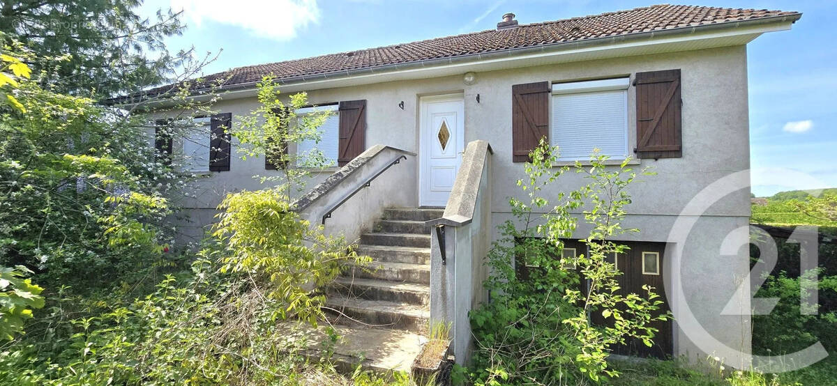 Maison à MONTCHANIN