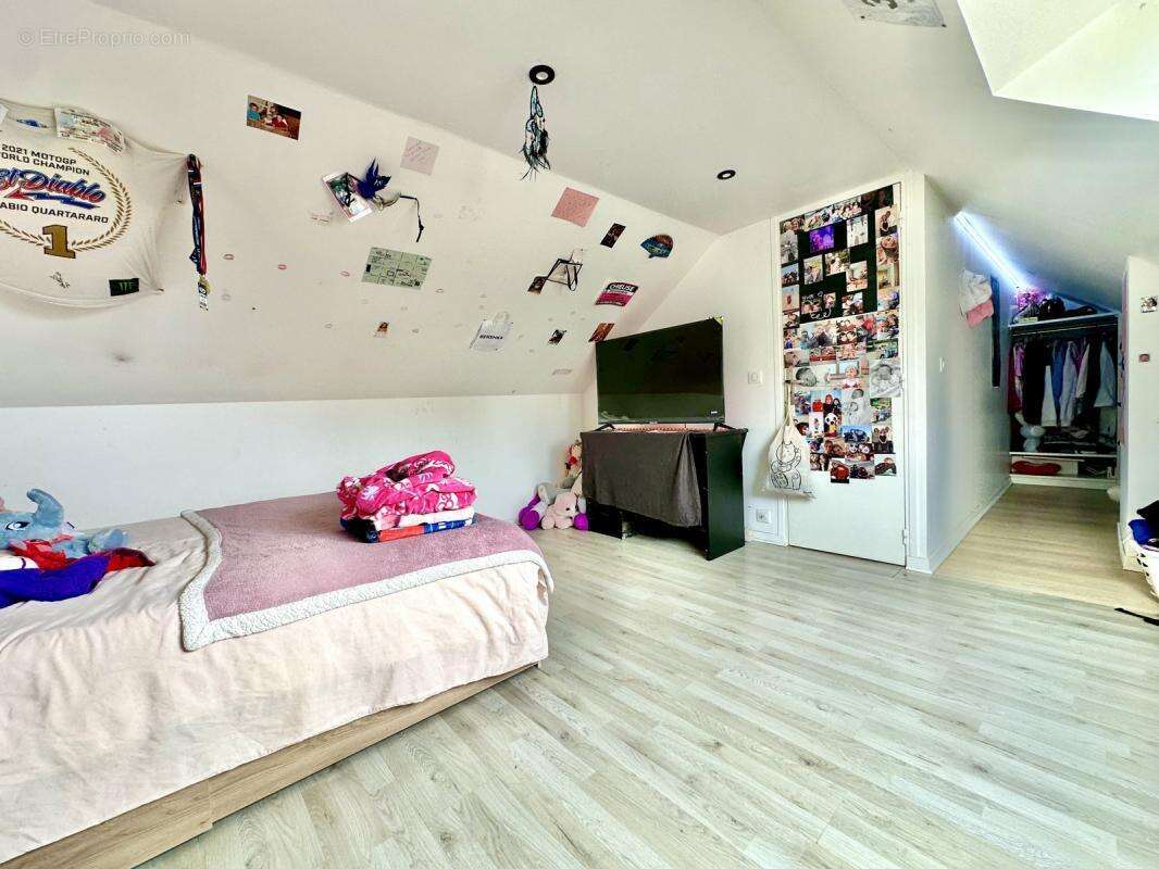 Maison à VILLENEUVE-LES-BORDES