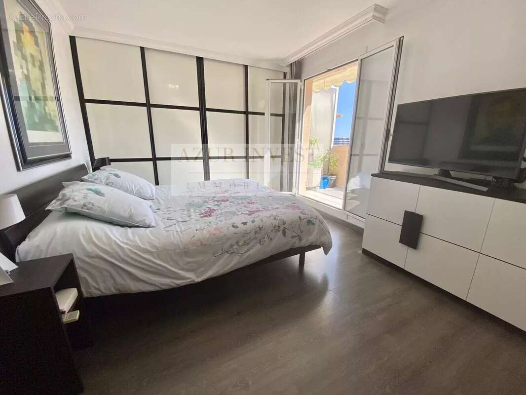 Appartement à ROQUEBRUNE-CAP-MARTIN