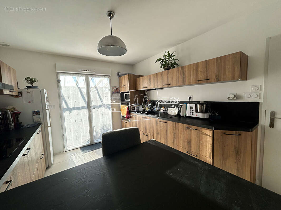 Maison à SAINT-JULIEN-DE-CONCELLES