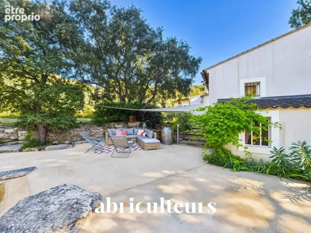 Villa rénovée de 155 m²  en vente au pied du Luberon à Cheval-Blanc (84460) - photo 5