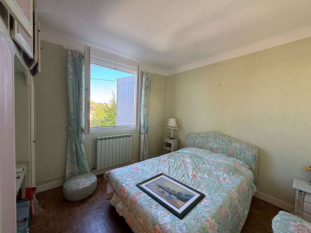 Maison avec piscine à Villeneuve/Lot proche écoles, lycées et commodités - photo 10