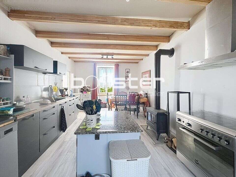 Maison à LE CHALARD