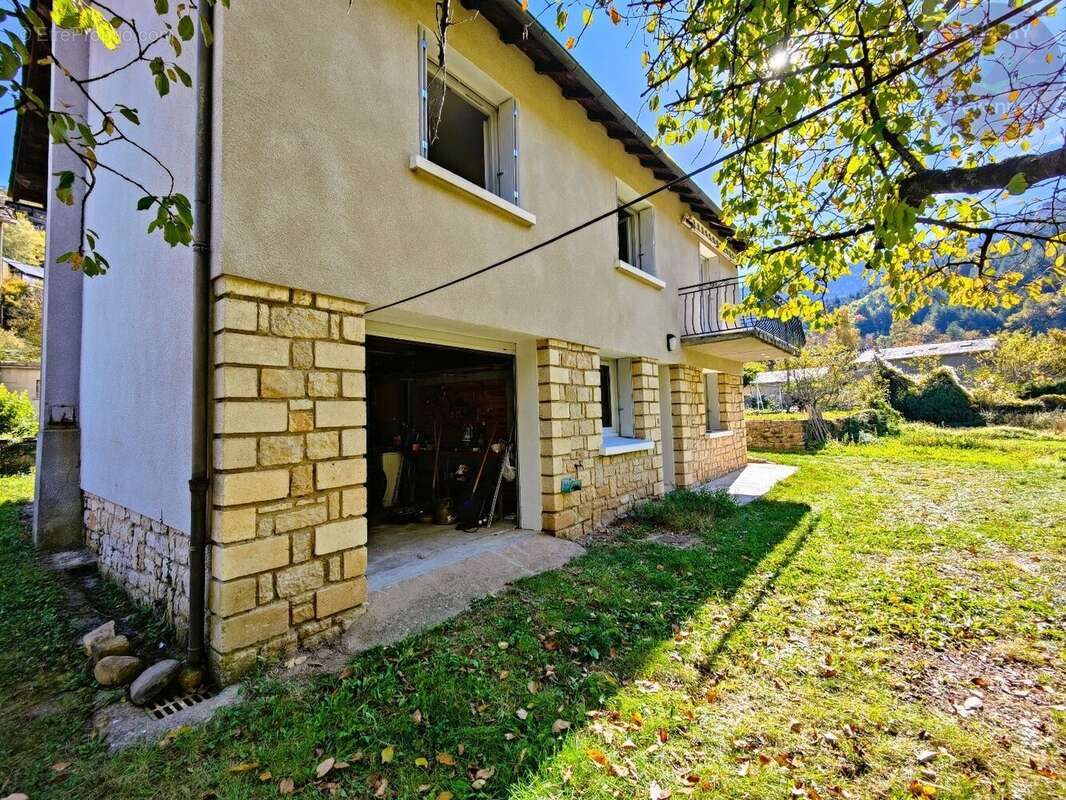 Maison à LA SALLE-PRUNET