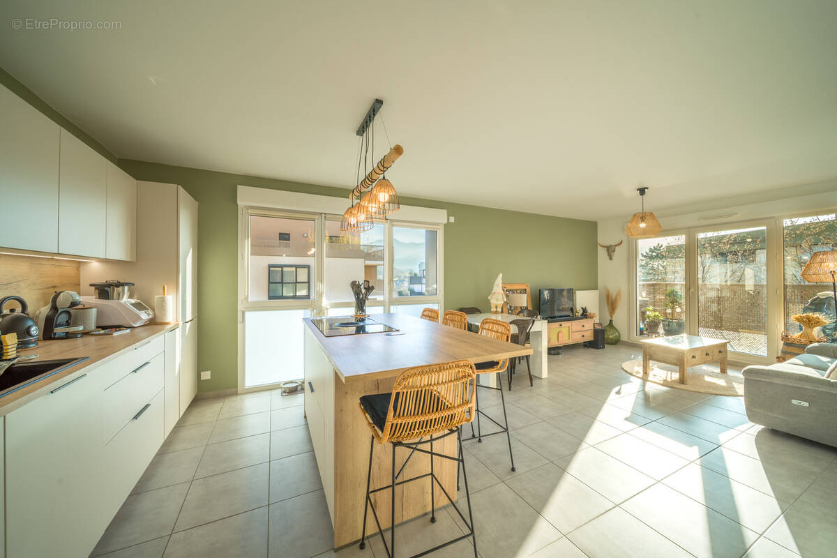 Appartement à BASSENS