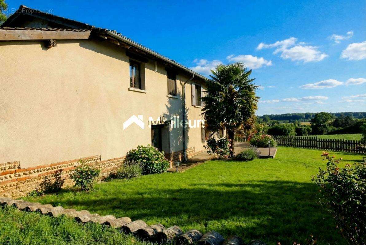 Maison à CHATILLON-SUR-CHALARONNE