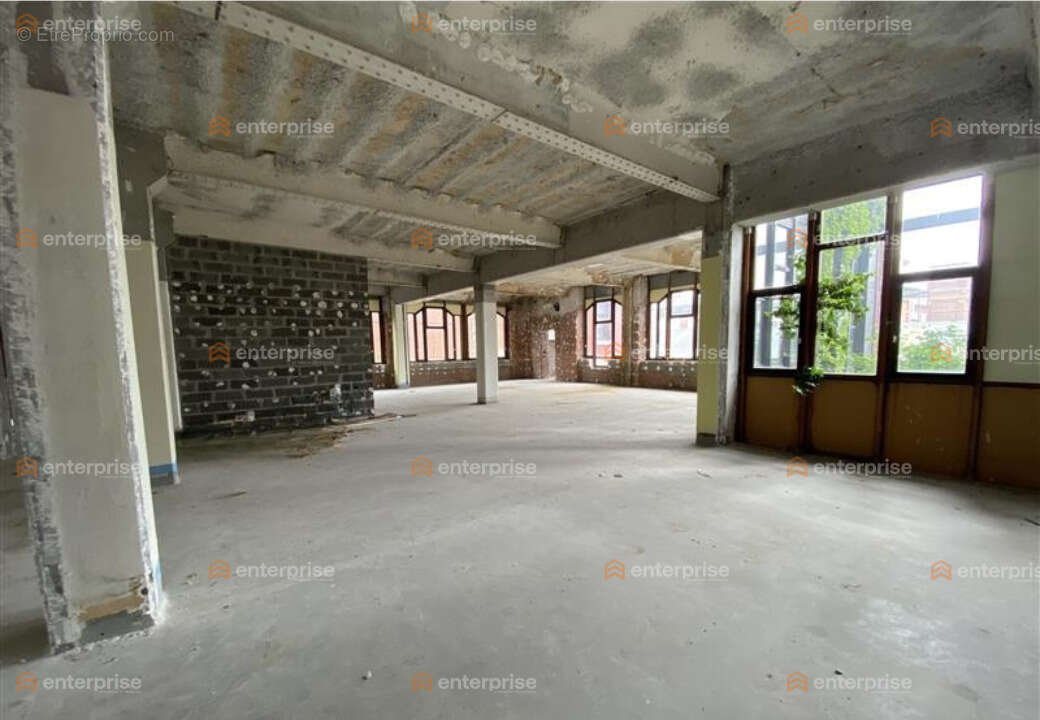 A vendre - bureaux + parking - 2000m2 - lille - - photo 3