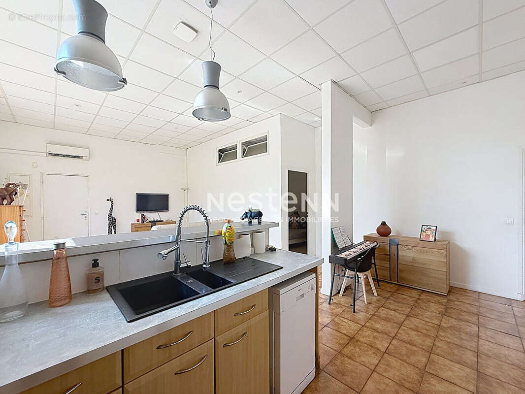 Vallauris Grand 4 pièces de 90 m² en rez-de-chaussée avec parking privatif - photo 4
