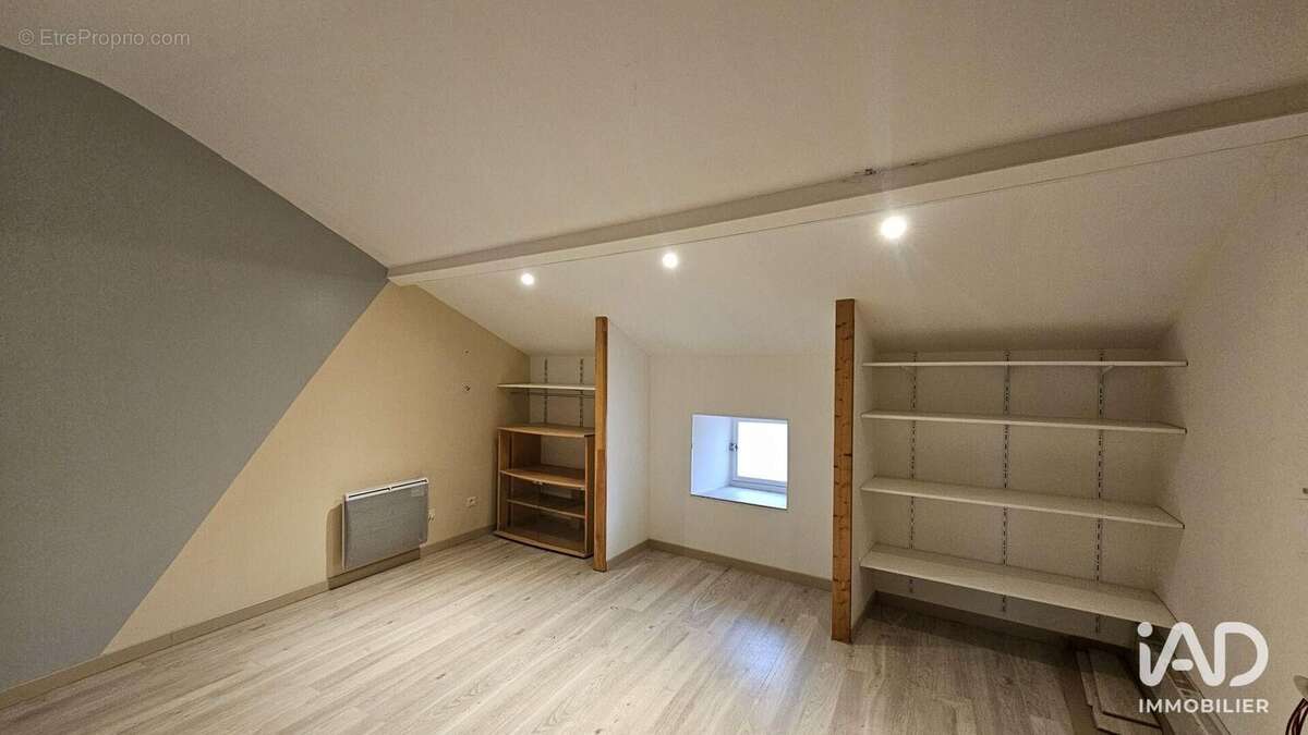 Photo 6 - Commerce à SAUZE-VAUSSAIS