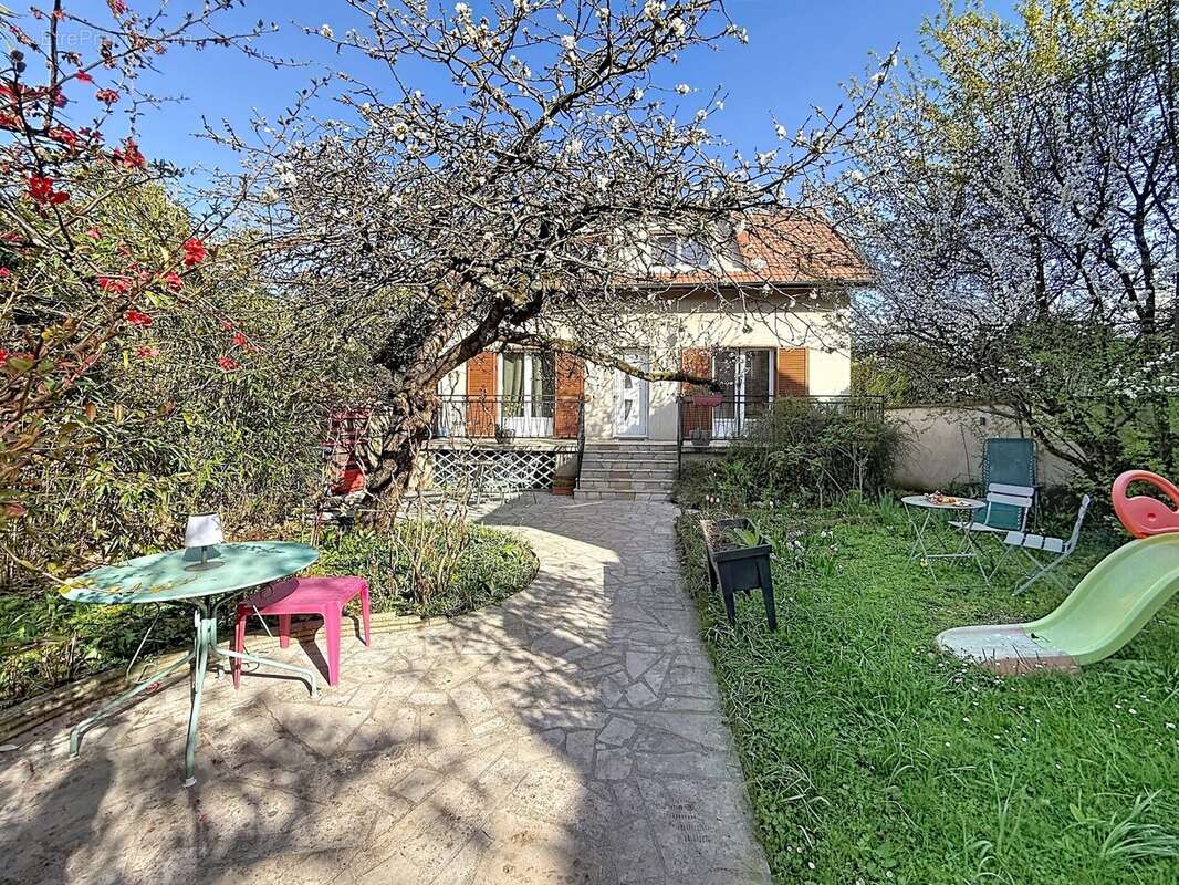 Maison à MAISONS-ALFORT
