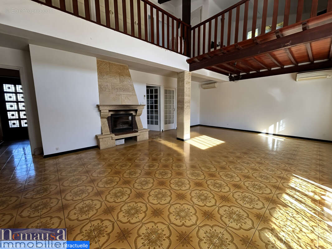 Maison à NIMES