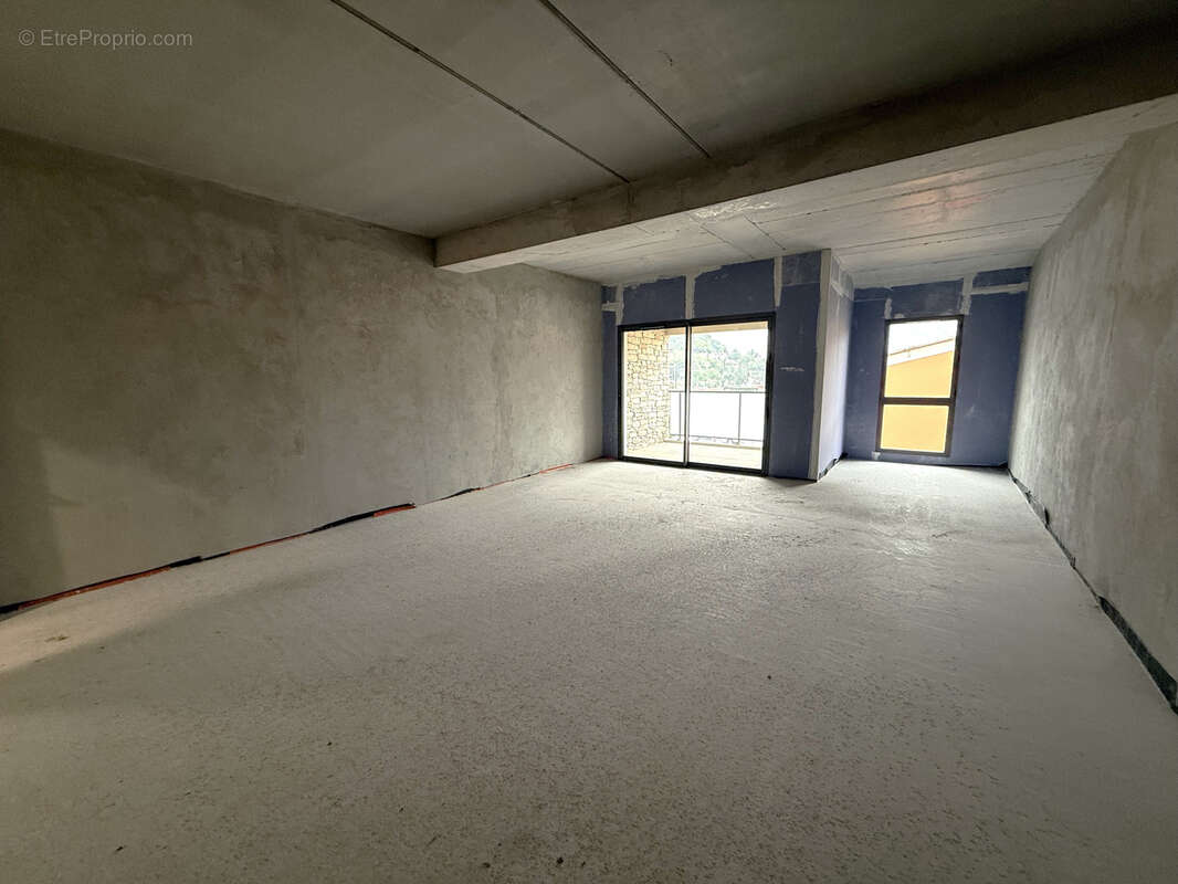 Commerce à SANARY-SUR-MER