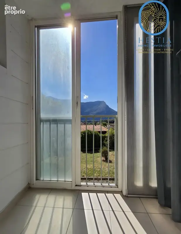 Voreppe, appartement 3P avec balcons - photo 12