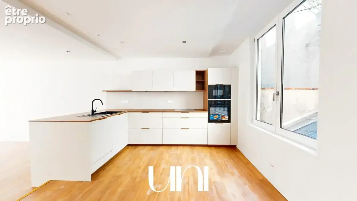 Appartement 2 pièces de 47m2 rénové- Hypercentre Bayeux - photo 8