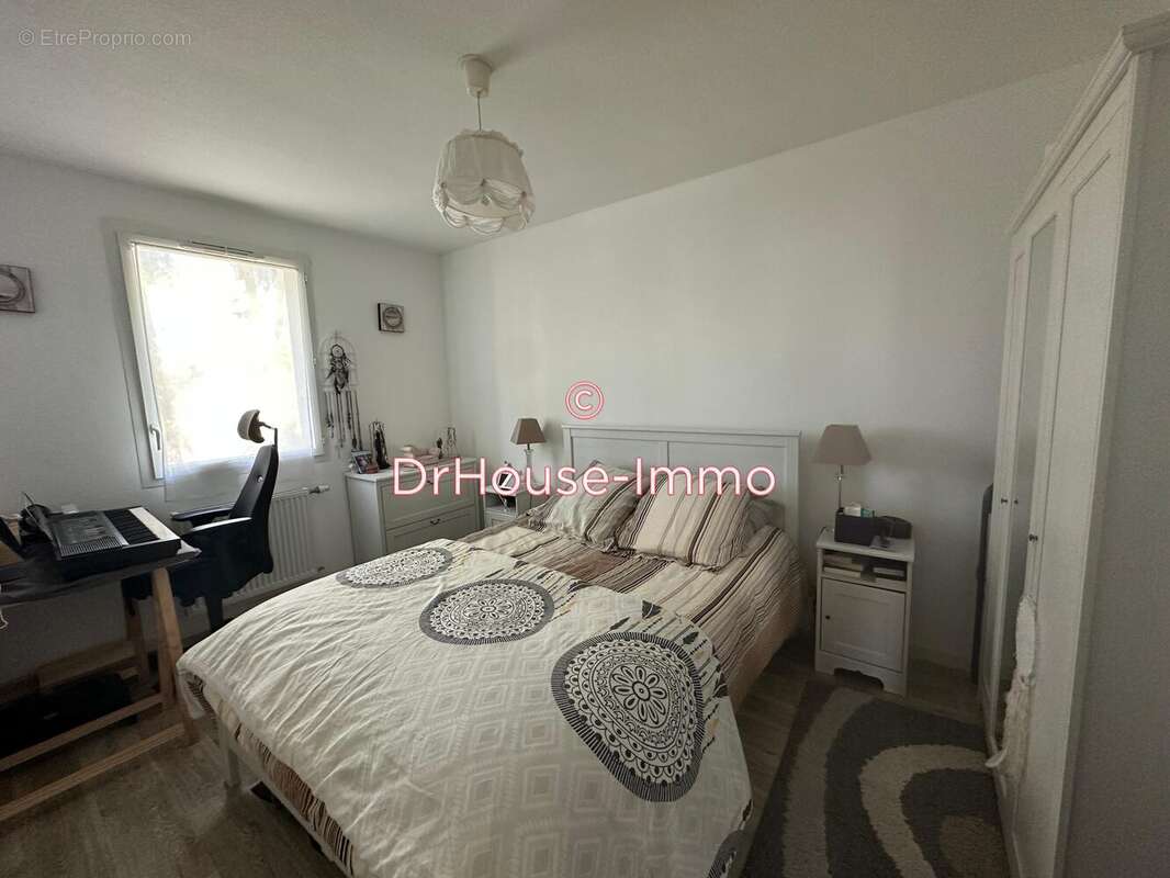 Appartement à PAREMPUYRE