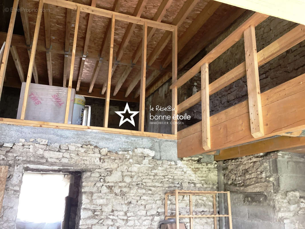 Maison à COLOMBEY-LES-DEUX-EGLISES