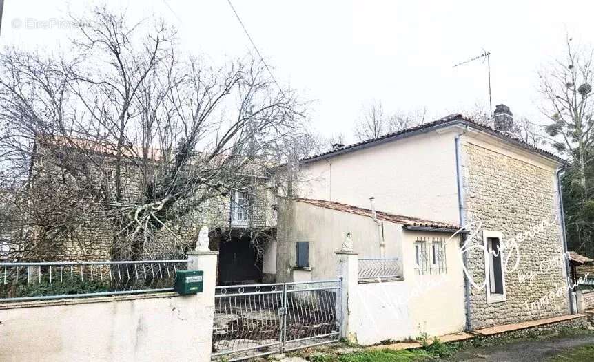 Maison à PLASSAC