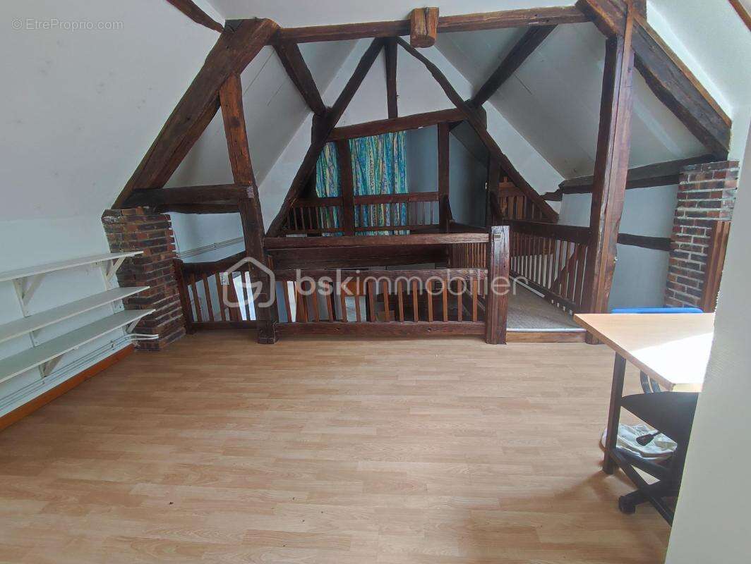 Charme de l’ancien & beaux volumes à Monéteau – Maison 175 m² avec jardin - photo 6