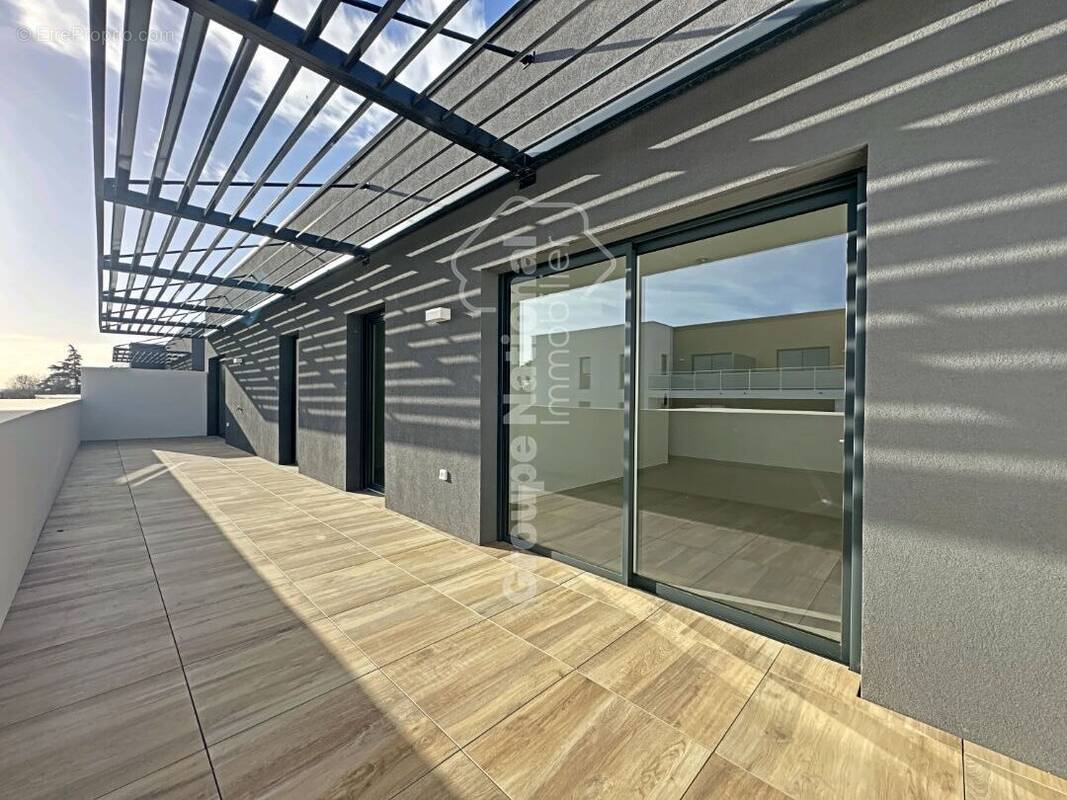 Appartement à LUNEL