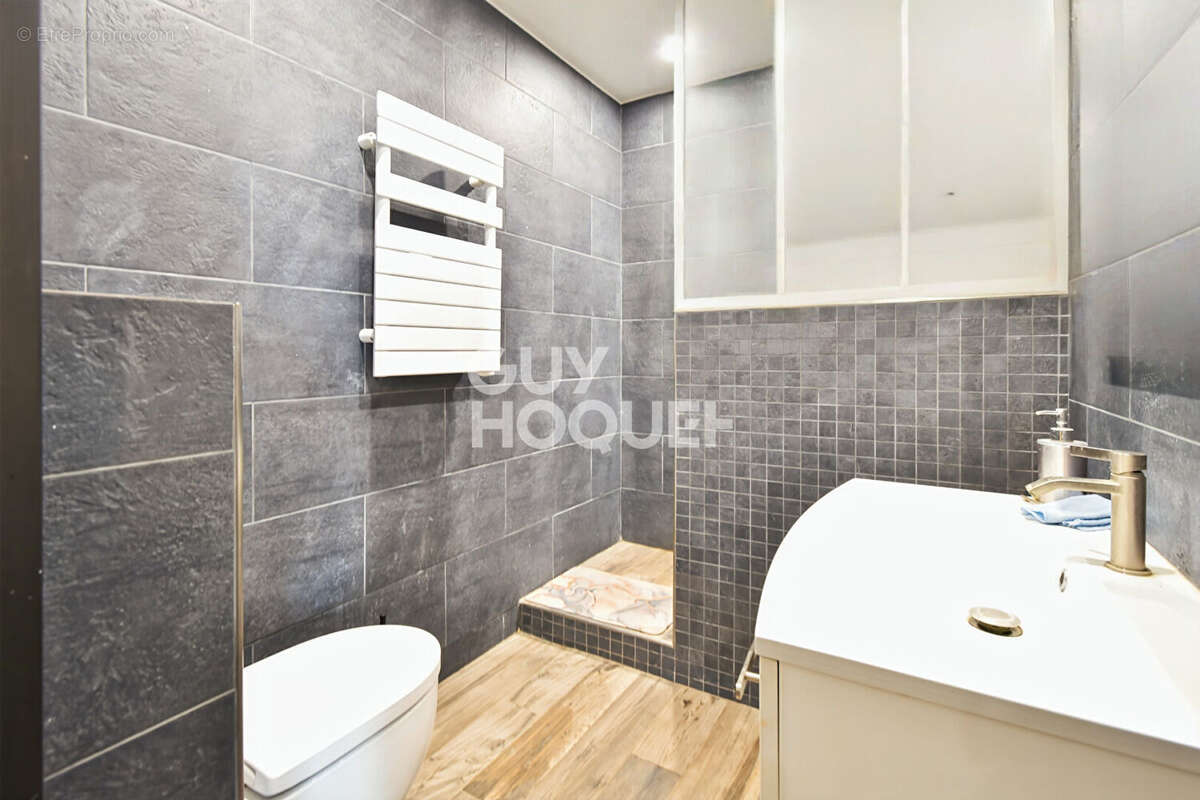 Superbe duplex de 75 m² avec terrain privatif de 40 m², 3 chambres dont suite parentale ? 3 stationnements - photo 7