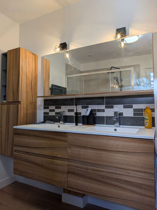 Appartement à SAINT-MARTIN-DE-LONDRES
