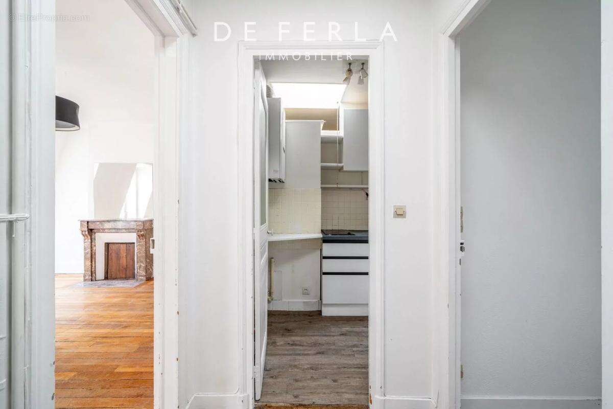 Appartement à PARIS-15E