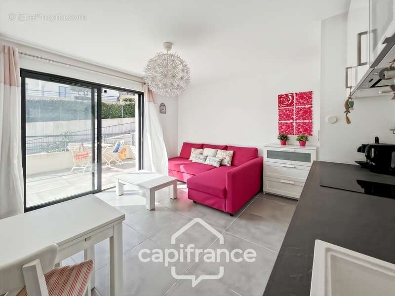 Appartement à BORMES-LES-MIMOSAS
