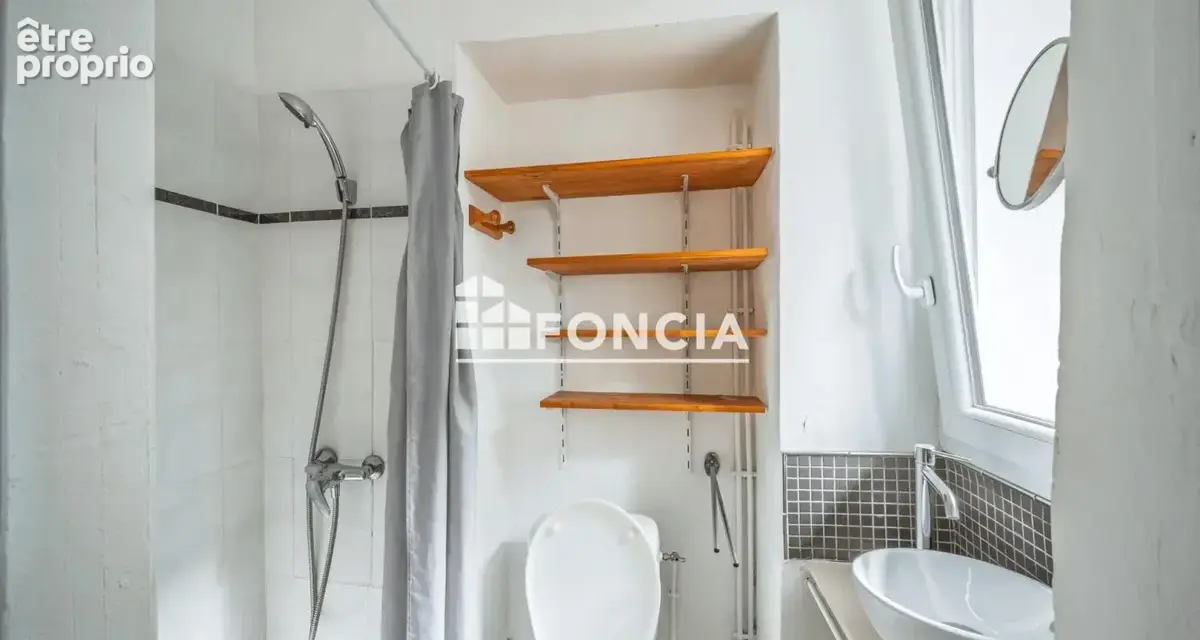 EXCLUSIVITE FONCIA quartier TALENSAC :  T2 de 34.45 m2 avec terrasse sur cour intérieure au cœur d'un immeuble ancien, à proximi - photo 10