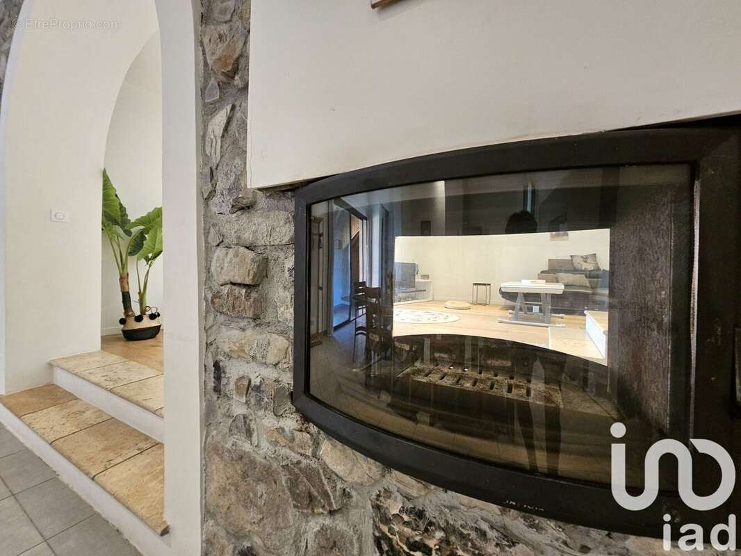 Photo 2 - Maison à SAINT-APOLLINAIRE