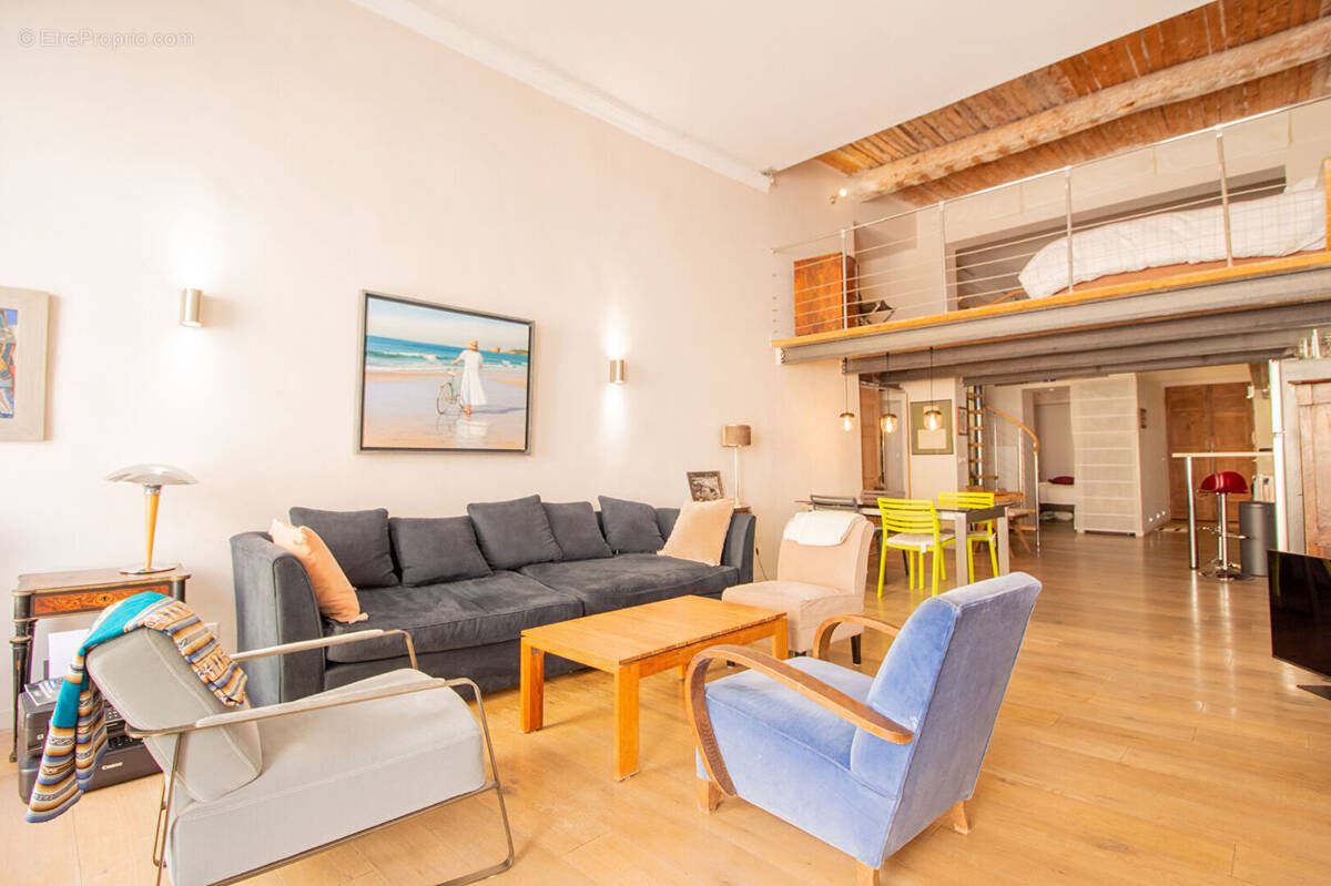 Appartement à AIX-EN-PROVENCE