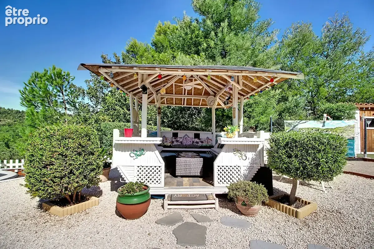 A VENDRE EN EXCLUSIVITÉ- Maison d'environ 120m2 à Vidauban- Terrain 1300m2,- piscine- cuisine d'été- garage - car port - photo 19
