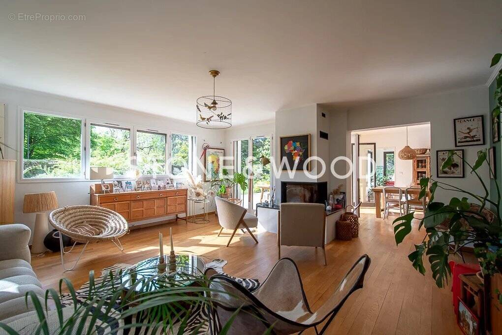 Maison à DIVONNE-LES-BAINS