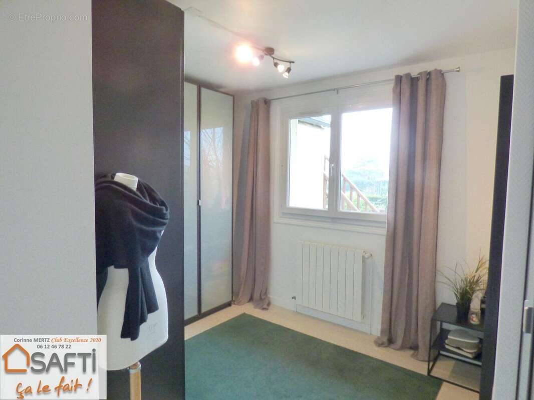 Maison 246 m² à Jouars-Pontchartrain  - photo 9