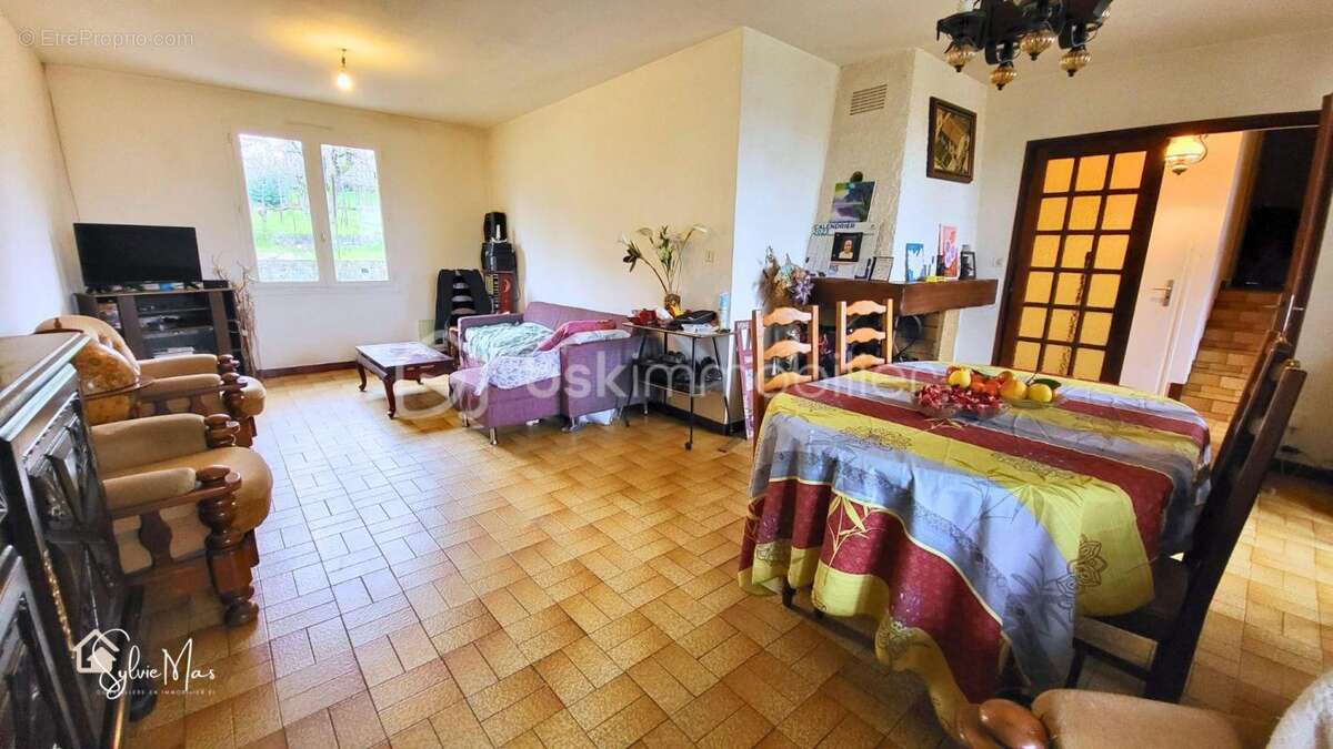 Maison à FUMEL