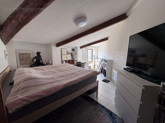 Appartement à PEYROLLES-EN-PROVENCE