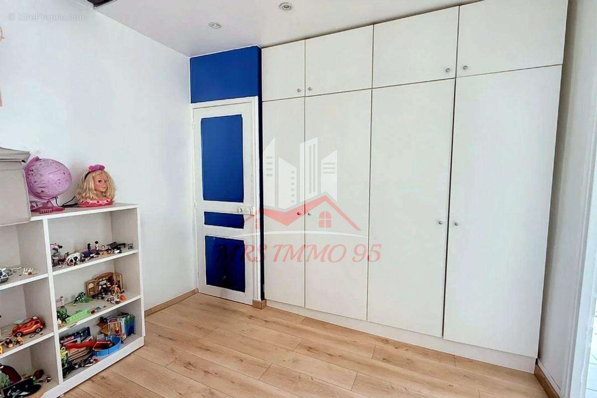 Appartement à CHAUMONTEL