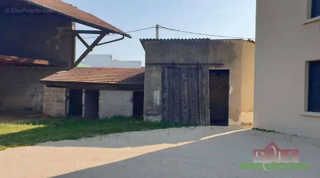 Maison à BEAUREPAIRE