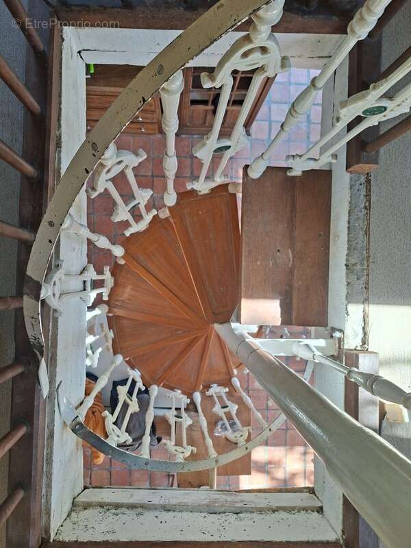 Maison à SAINT-LEONARD-DES-BOIS