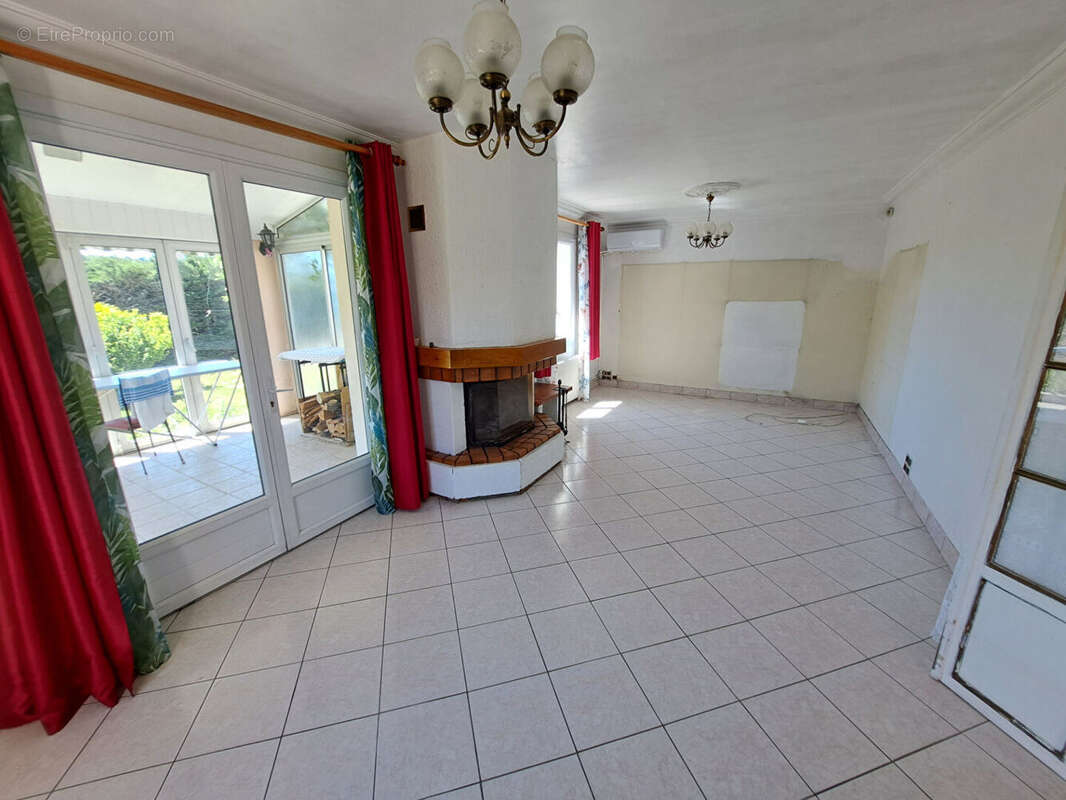 Maison à MALAUCENE