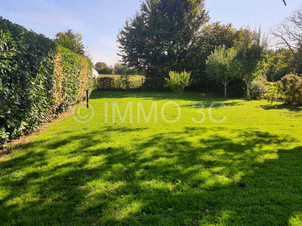 Maison à SAUZE-VAUSSAIS