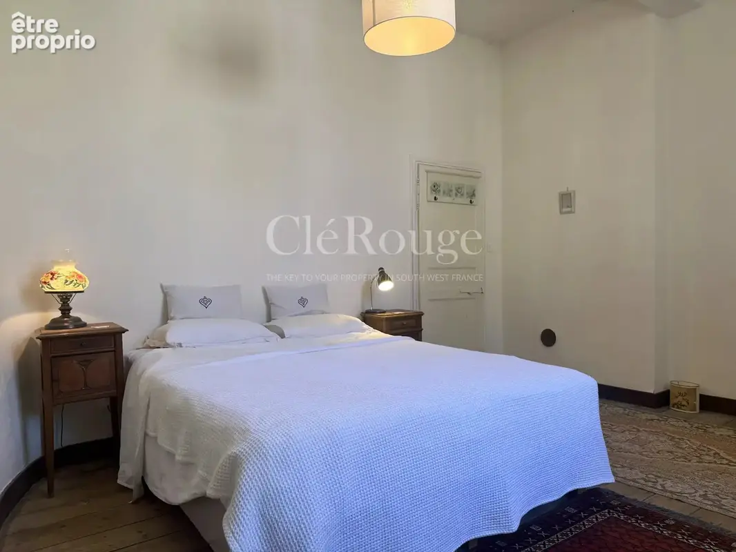 Au cœur d’Eymet – Maison de caractère avec grange et cour plein sud - photo 10