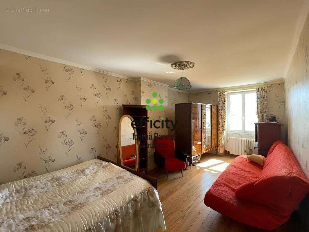 Maison 121 m² à Ranville-Breuillaud  - photo 6