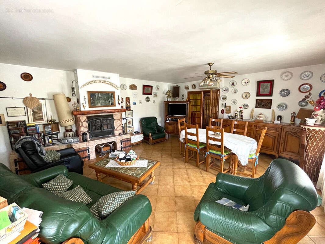 Maison à FORCALQUEIRET