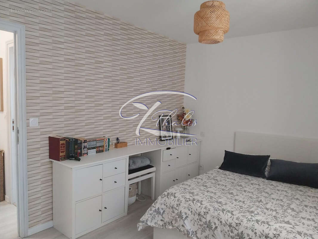 Maison à AMBARES-ET-LAGRAVE