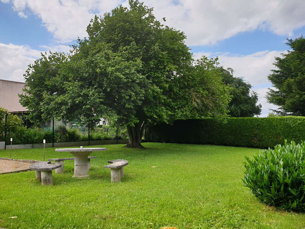Appartement à ORRY-LA-VILLE